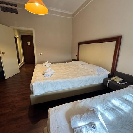 Grand Hotel Lamezia ลาเมเซ แตร์เม ภายนอก รูปภาพ