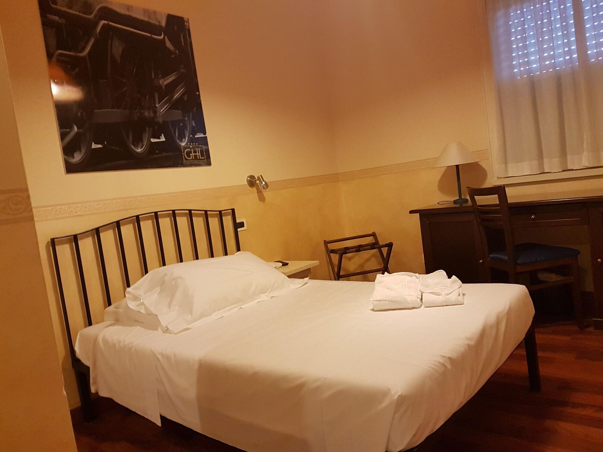 Grand Hotel Lamezia ลาเมเซ แตร์เม ภายนอก รูปภาพ