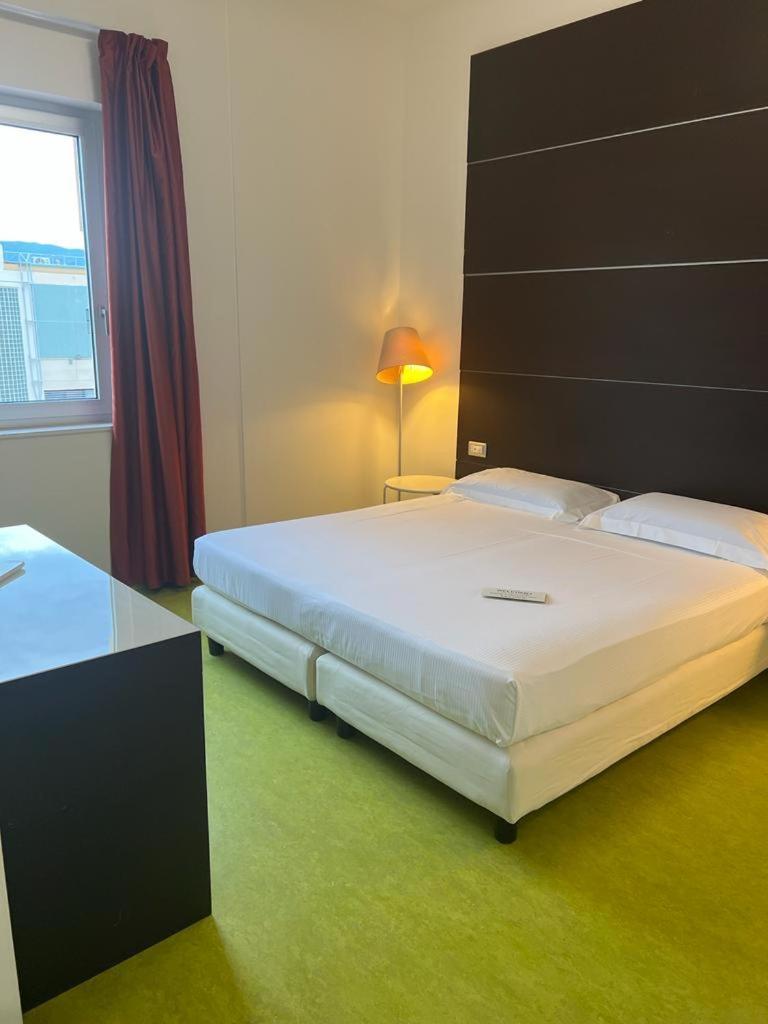 Grand Hotel Lamezia ลาเมเซ แตร์เม ภายนอก รูปภาพ