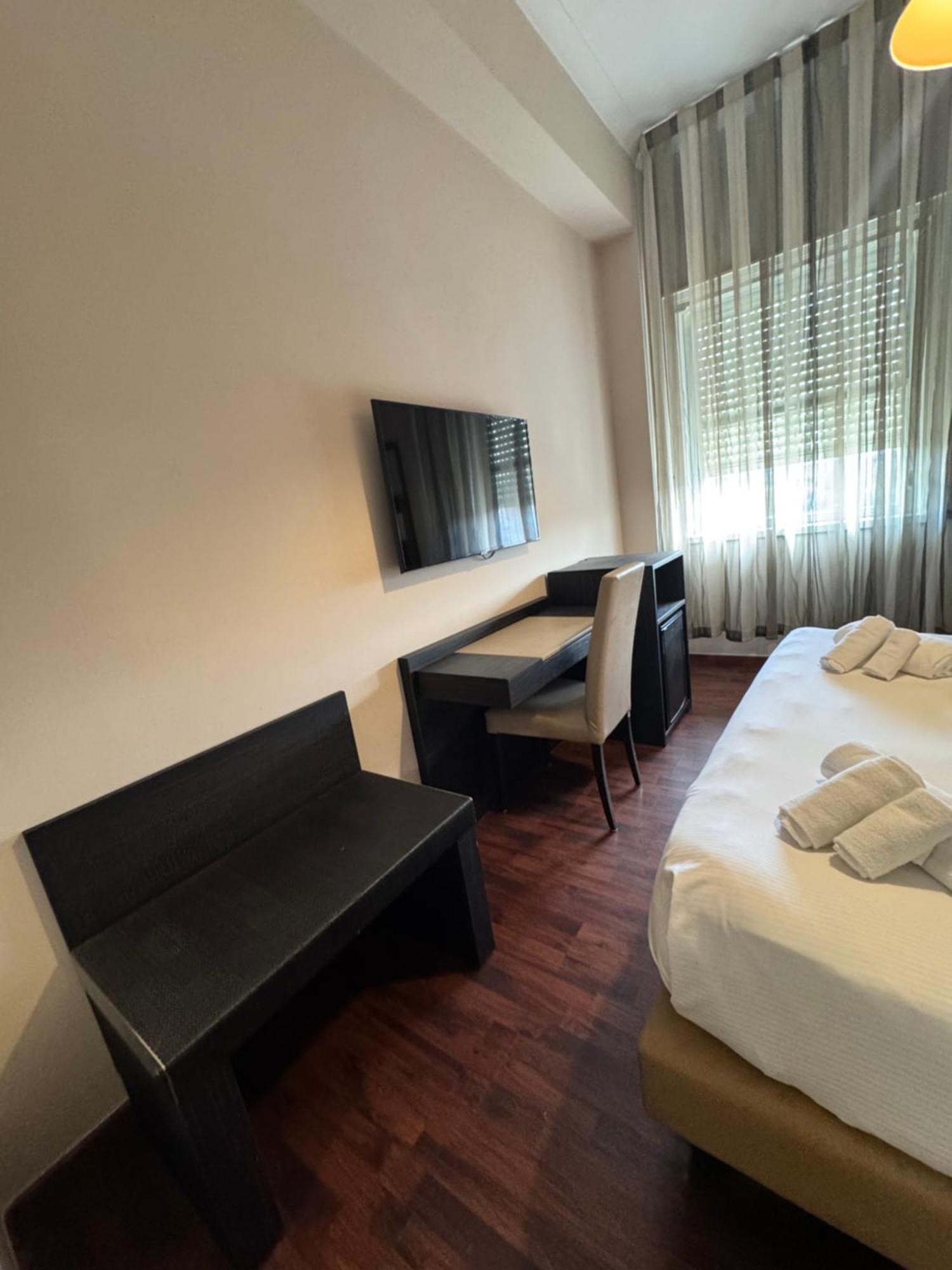 Grand Hotel Lamezia ลาเมเซ แตร์เม ภายนอก รูปภาพ